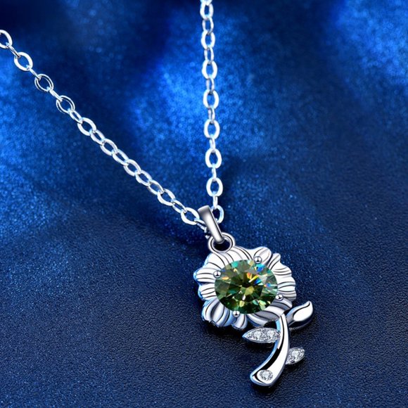 Certified 1/2ct. t.w. Green Moissanite Diamond Sunflower Necklace NEW - Picture 2 of 8